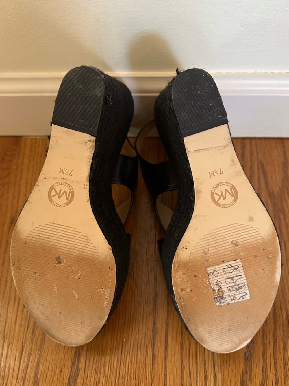 Micheal Kors Black Espadrille Wedge Sandals size 7.5 - Picture 7 of 7